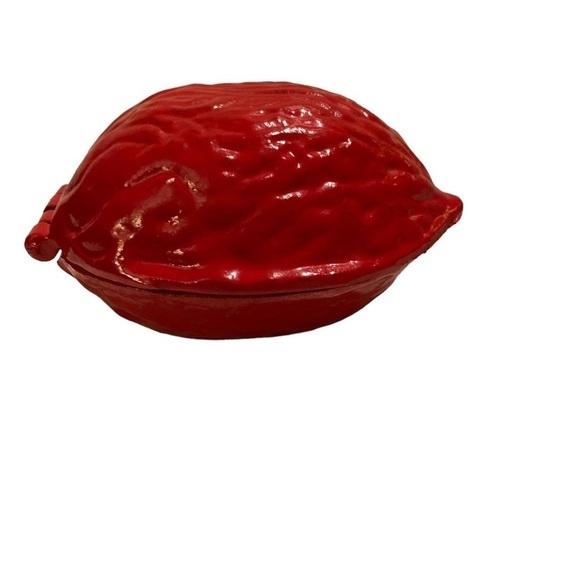 Vintage Cast Iron Red Nut Cracker. Heavy and in Excellent Condition. Christmas - Picture 1 of 6